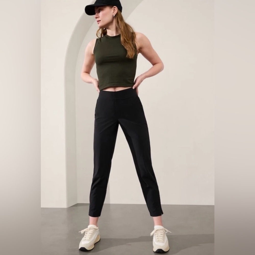 Athleta Brooklyn Mid Rise Anke Lightweight Wrinkle Resistant Stretch Pants